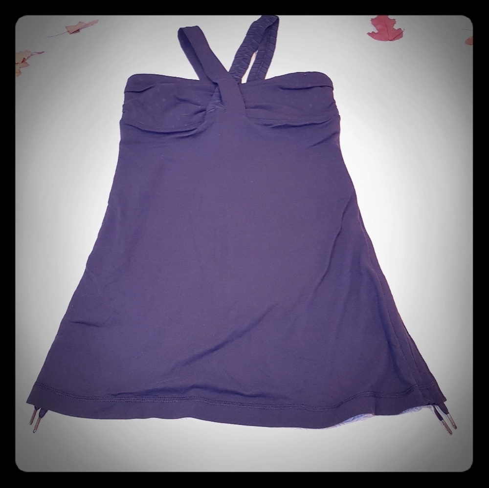 Lululemon tank and bra